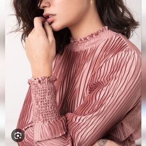 Est 1946 Pleated Long Sleeve Blouse Size 18/20